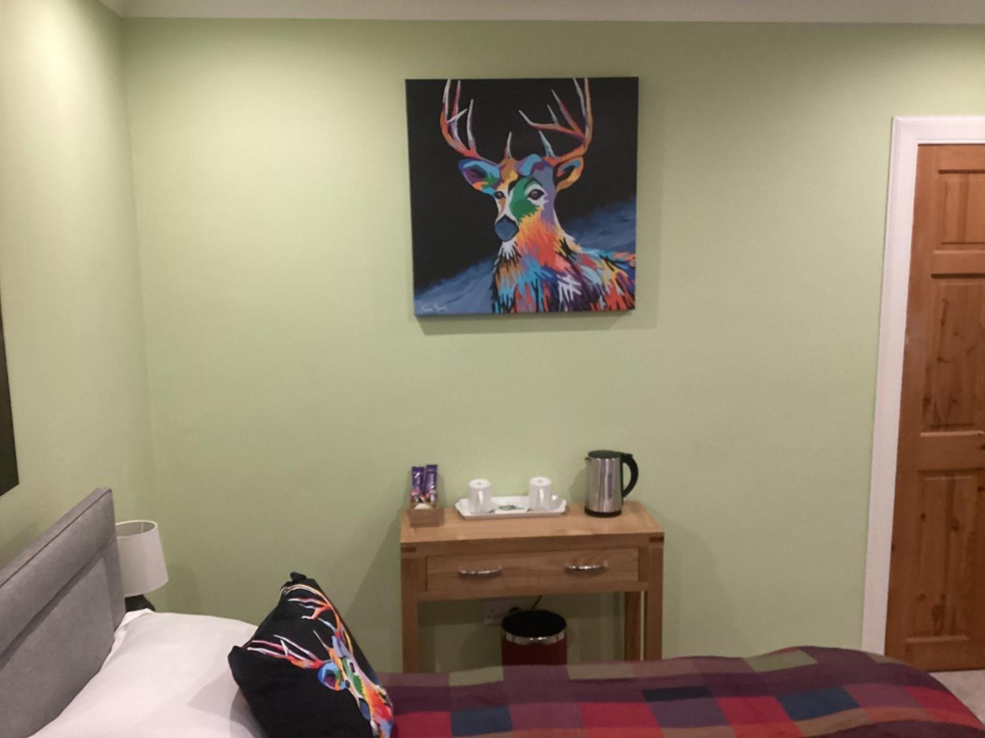 Taigh Sealladh Feidh B&B Fort Augustus Exteriör bild